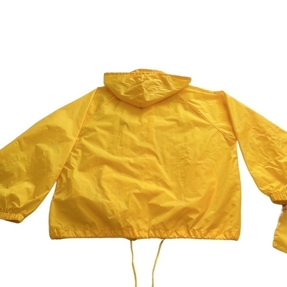 Packable Wind Breaker - Size Medium - Picture 2 of 14